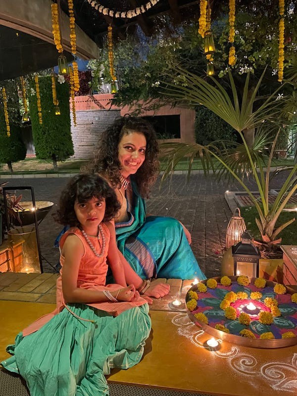 picture-of-deepti-and-her-daughter